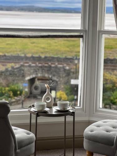 Omgivningar, The Commodore Inn in Grange Over Sands