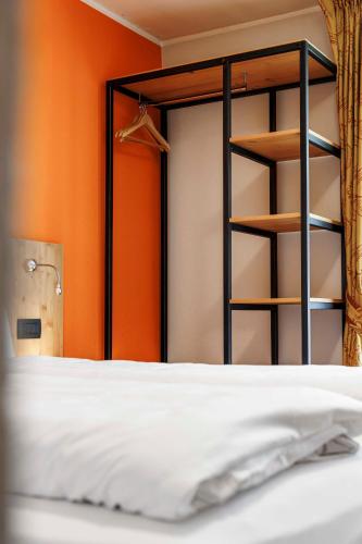 Double Room with Balcony (2 Adults + 1 Child) image 9