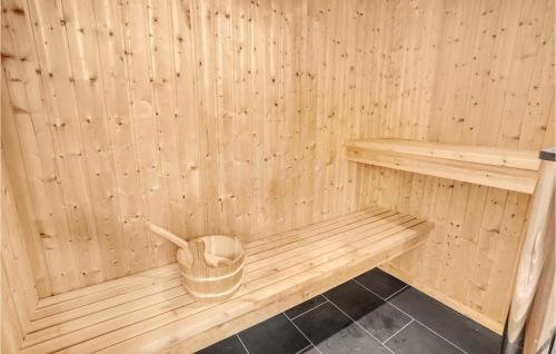 Attractions, Lovely Home In Haderslev With Sauna in Flovt