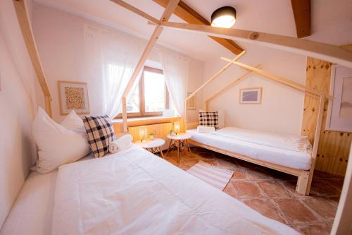 Yello Homes - Gemütliche und luxuriöse Wohnung - mit Sauna, Garten, und Heimkino für 6 Personen, Anger (fotografie 7)