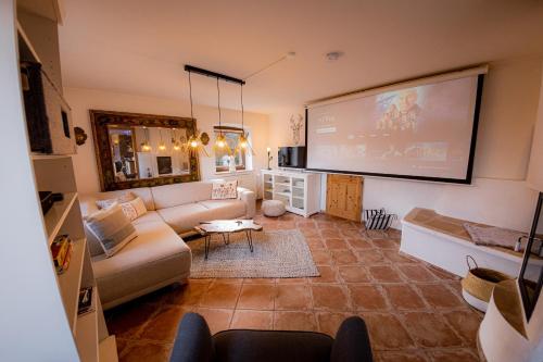 Yello Homes - Gemütliche und luxuriöse Wohnung - mit Sauna, Garten, und Heimkino für 6 Personen, Anger (fotografie 4)