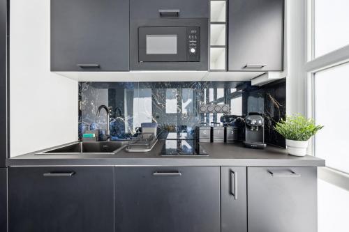Létesítmények, Suite prestige avec jacuzzi in Pontault-Combault