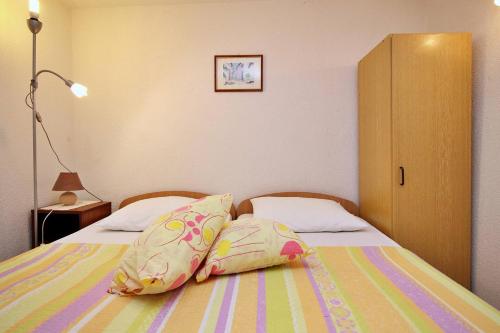 Apartment image 10