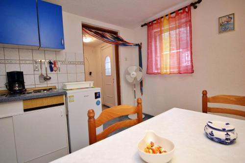 Apartment image 7