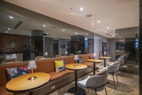 Fun Stay Inn Ximen - 공용 라운지/TV 시청 구역