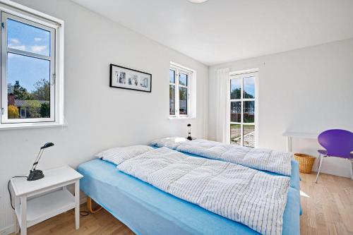Three-Bedroom Holiday Home  image 9