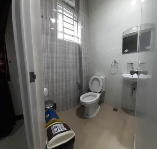 DULLI TRANSIENT HOUSE Room Type - Deluxe King Room