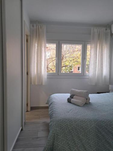Madrid City Center Apartment with Modern Amenities - image 14