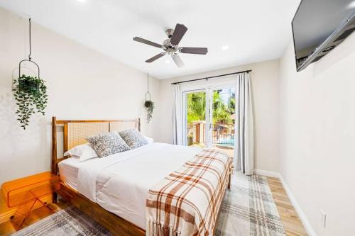 Resort Home with Games, Slide, Oasis, Los Angeles (fotografie 3)