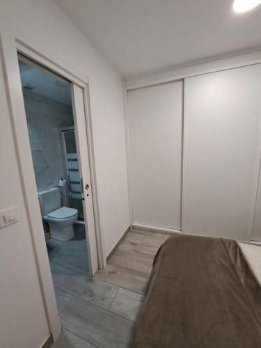 Madrid Oasis Apartment - City Center for 6 - image 13