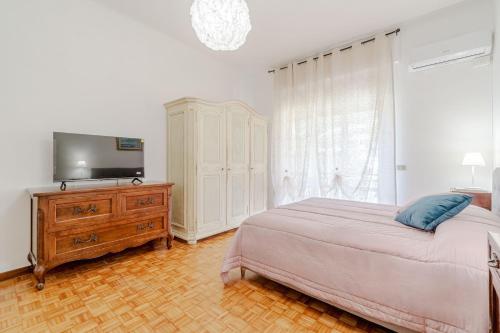 GuestHost - Retreat in Genova Nervi -Two Minutes from the Beach, Janov (fotografie 2)