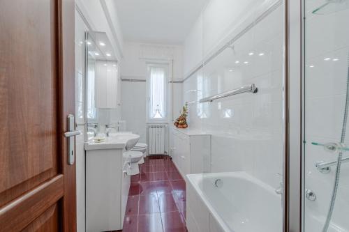GuestHost - Retreat in Genova Nervi -Two Minutes from the Beach, Janov (fotografie 10)
