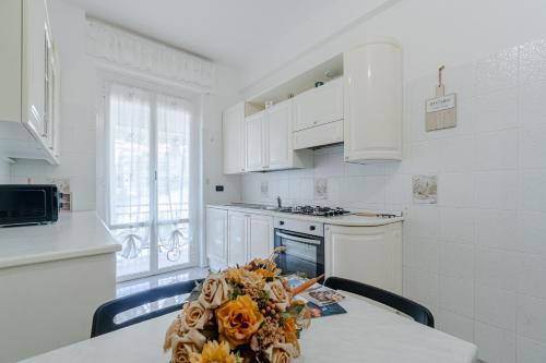 GuestHost - Retreat in Genova Nervi -Two Minutes from the Beach, Janov (fotografie 4)