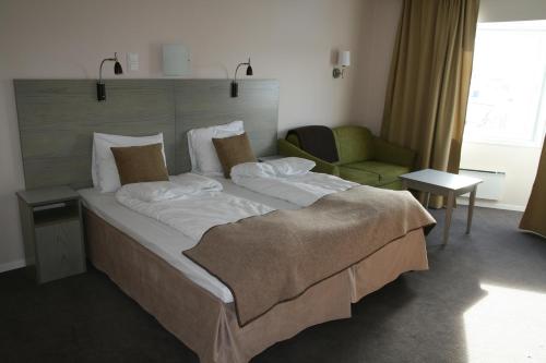 1 double bed, 1 sofa bed