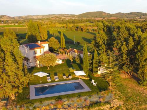 CASALE RONDINELLA 6&2, Emma Villas gîte à louer La Capriola