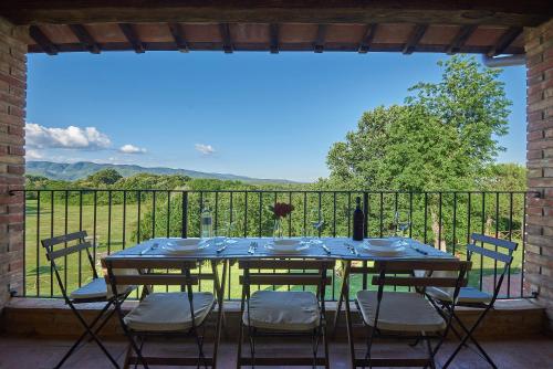 2 bedrooms, 5 beds