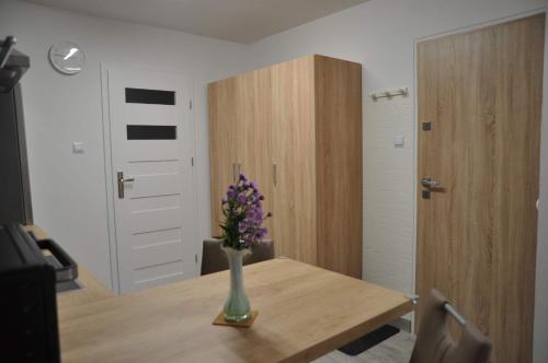 Зручності, Legionowo Przytulny Apartament z Tarasem by Noclegi Renters in Леґьоново