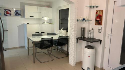Facilities, Ferienhaus Achterhus fur Familien & Homeoffice in Ratekau