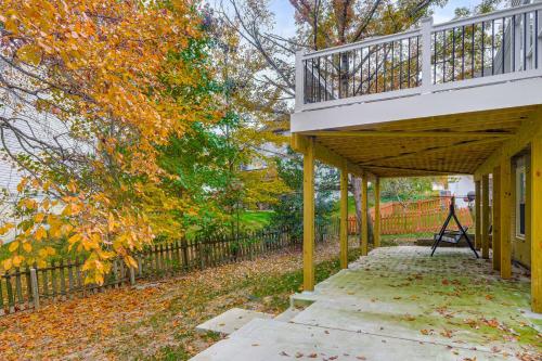 Spacious Family Retreat Near DC Ideal For Groups! Spacious Family Retreat Near DC Ideal For Groups!