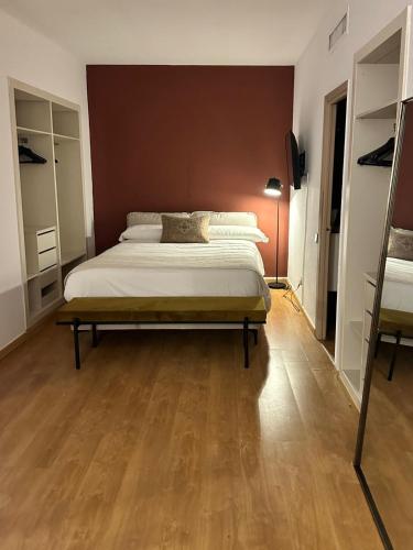 Double Room image 2