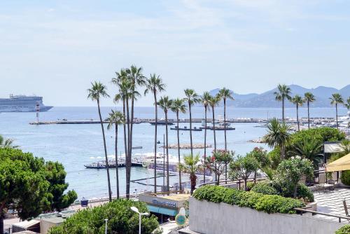 Scandinavian Suite 2- 4-bedroom apartment close to the beach and Croisette