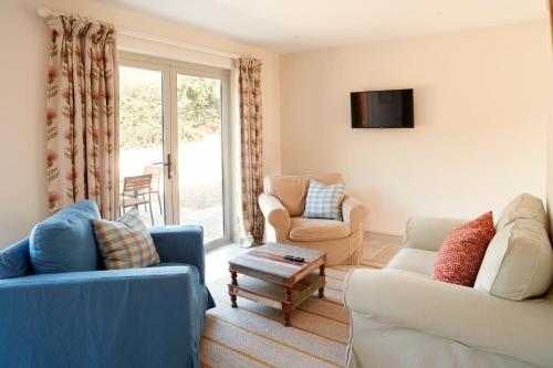 Oxleaze Barn in Broughton Poggs