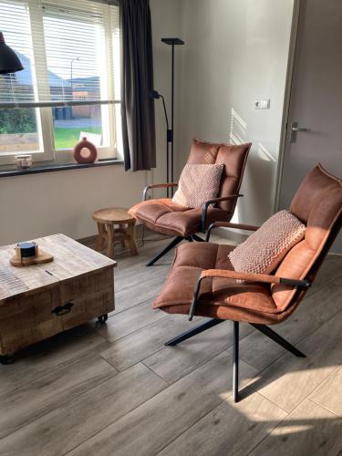  Bungalow op bedrijf met melkkoeien in De Cocksdorp