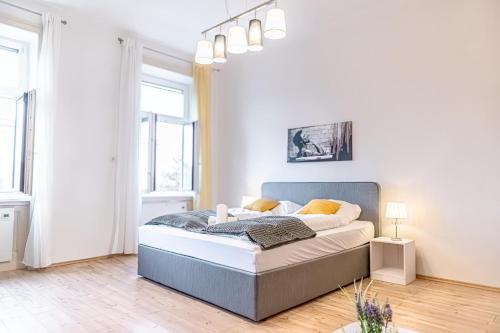 Attractive 2BR Apt Near AKH Ideal for short & Longstays