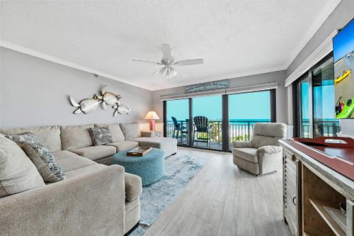 Large balcony with oceanfront views and complex pool! in New Smyrna Beach, USA