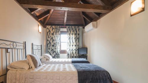  Apartamentos Las Teresitas junto a la Catedral in Toledo