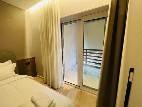 Two Steps Apartments Tirana - image 5