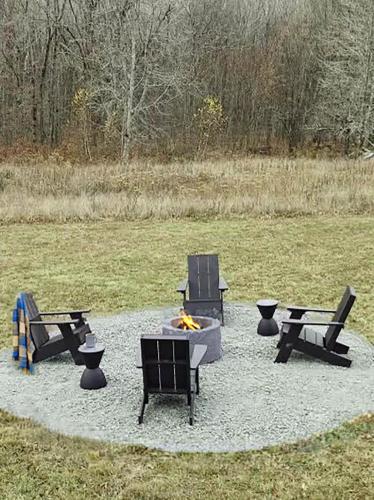 Serene Mountain Lodge by Summer in Fleischmanns, USA