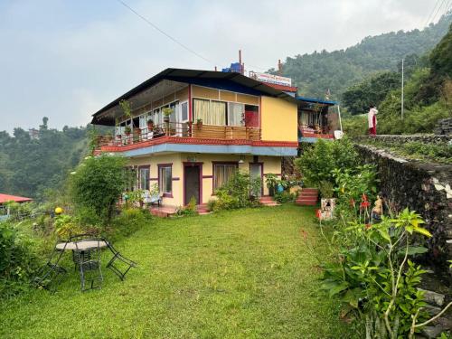 Fewa View Cottage Yoga Retreat Pokhara in Sarangkot