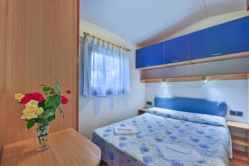 One-Bedroom Bungalow image 4