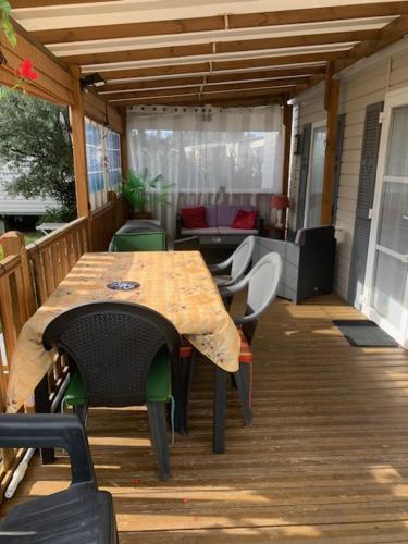 Mobilhome tout confort 40 m2 pour 4 personnes Mobilhome tout confort 40 m2 pour 4 personnes