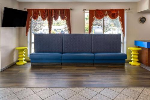 Days Inn & Suites by Wyndham Albany in Albany, USA