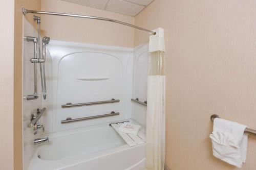 Days Inn by Wyndham Budd Lake in Budd Lake, USA
