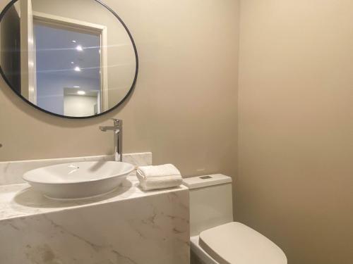 Liven in Miraflores by Wynwood House