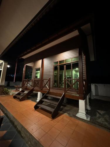 Wan's Beach RoomStay in Dungun
