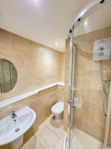 Gorgeous 2 bed apartment with free parking near, Sefton Park, Palm House, Lark Lane, Liverpool and Everton football clubs, Liverpool (photo 7)