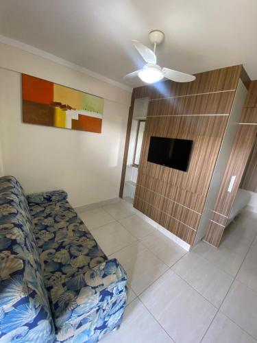 Family Room image 3