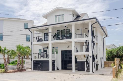 Meant to Beach by Bryant Real Estate