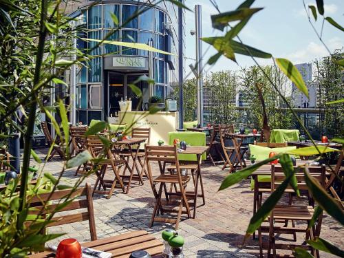 Restaurant, Pullman Paris La Defense Hotel in La Defense