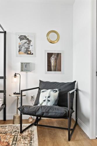 The Dazzling Two-Bedroom Two-Bath Suite in Cambridge in Cambridge, USA