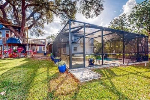 Central Florida 8BR with Pool, Spa, Treehouse in Plant City, USA