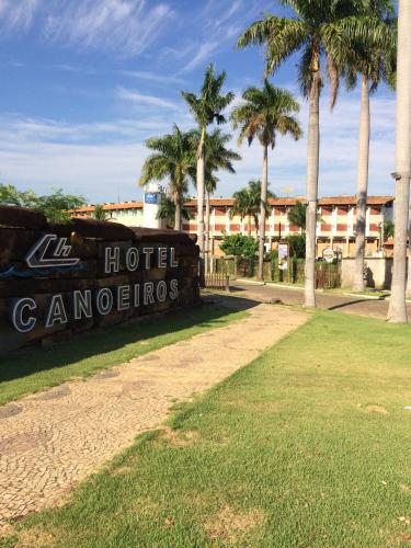 . Hotel Canoeiros