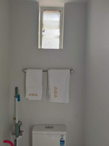4 Beds including 1 Double Bed, 1 Single Beds, 2 Double Sofa Beds, Suite 2, 37 Totara Avenue, New Lynn, Auckland (Foto 2)