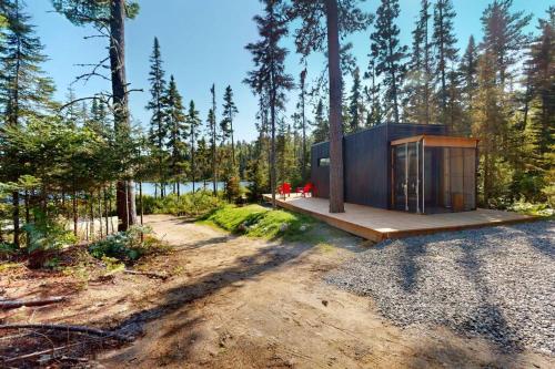 Öbois Charlevoix - ÖBox lake view (Obois Charlevoix - OBox lake view) in St-Simeon