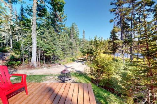 Öbois Charlevoix - ÖBox lake view (Obois Charlevoix - OBox lake view) in St-Simeon