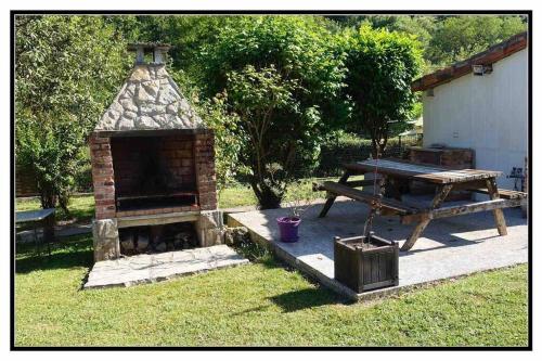 Tranquilidad y naturaleza ,Reformada en 2020 in Suares